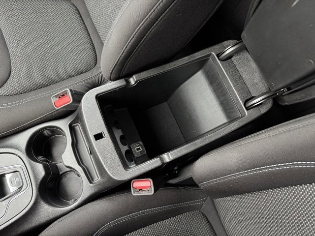 2021 Jeep Cherokee Sport