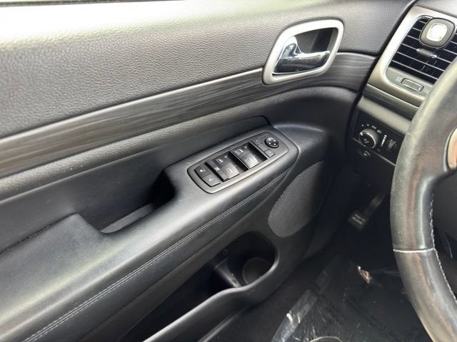 2021 Jeep Grand Cherokee Laredo X 4x4