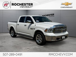 2017 RAM 1500 Laramie Crew Cab 4x4 5'7" Box