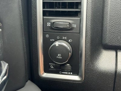 2017 RAM 1500 Limited Crew Cab 4x4 5'7" Box