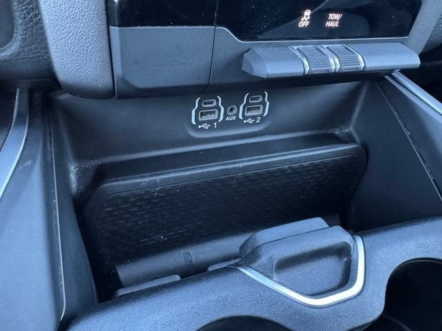 2024 RAM 1500 Big Horn Crew Cab 4x4 5'7" Box