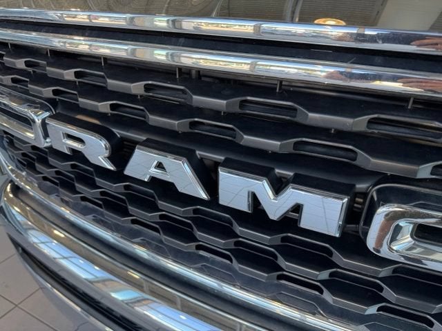 2024 RAM 1500 Big Horn Crew Cab 4x4 5'7" Box