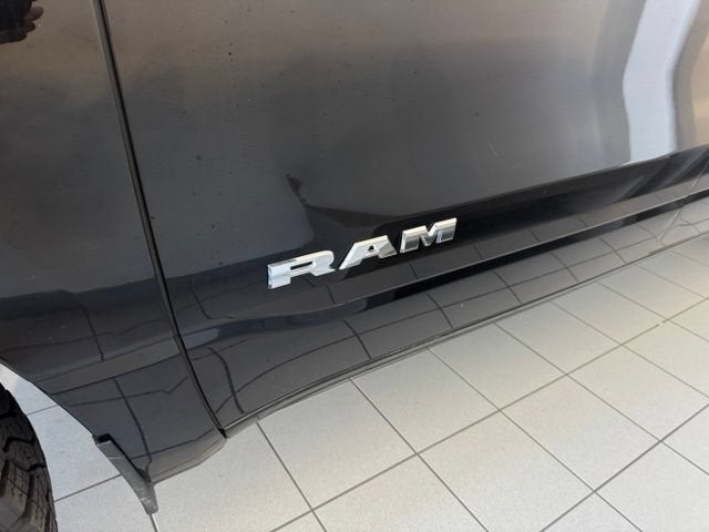 2024 RAM 1500 Big Horn Crew Cab 4x4 5'7" Box