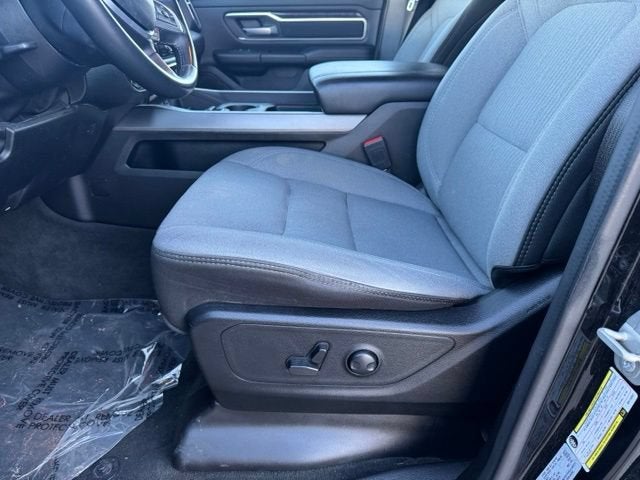 2024 RAM 1500 Big Horn Crew Cab 4x4 5'7" Box