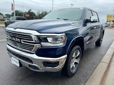 2022 RAM 1500 Laramie Crew Cab 4x4 5'7" Box
