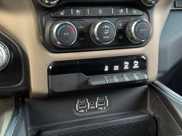 2022 RAM 1500 Laramie Crew Cab 4x4 5'7" Box