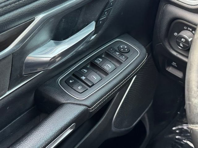 2022 RAM 1500 Laramie Crew Cab 4x4 5'7" Box