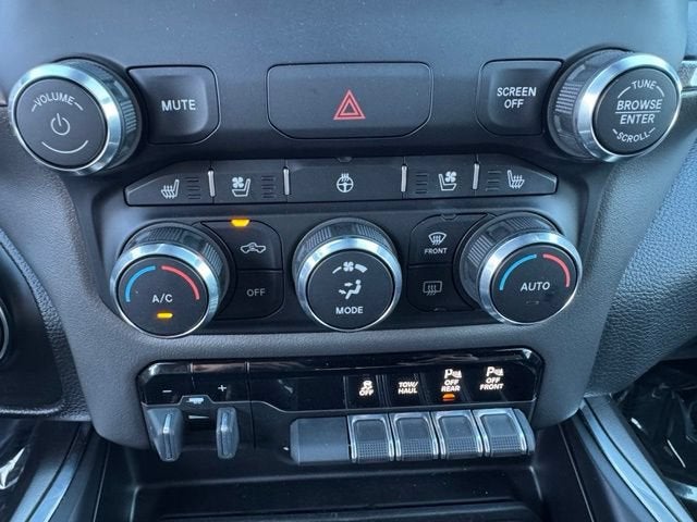 2022 RAM 1500 Laramie Crew Cab 4x4 6'4" Box
