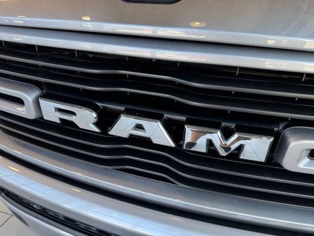 2022 RAM 1500 Laramie Crew Cab 4x4 6'4" Box