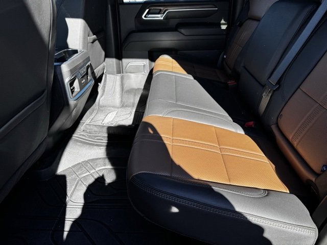 2025 Chevrolet Silverado 3500 HD High Country