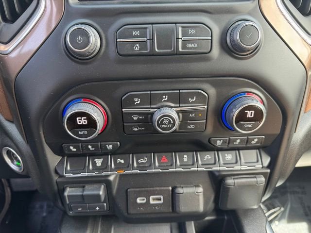 2022 Chevrolet Silverado 3500 HD High Country
