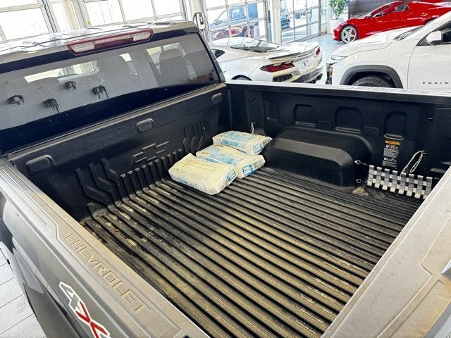 2022 Chevrolet Silverado 1500 LTD LT (2FL)