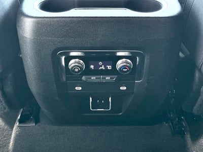 2022 GMC Yukon SLE
