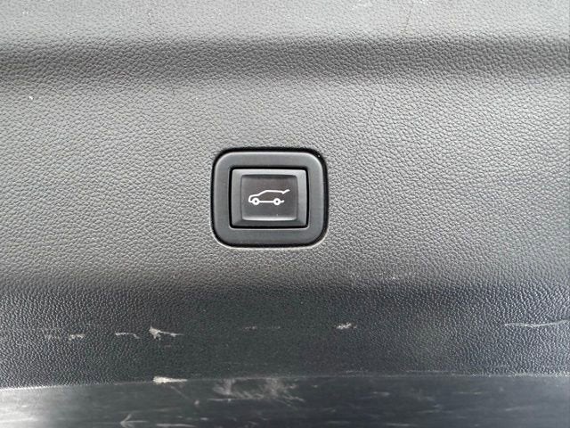 2021 GMC Yukon XL AT4