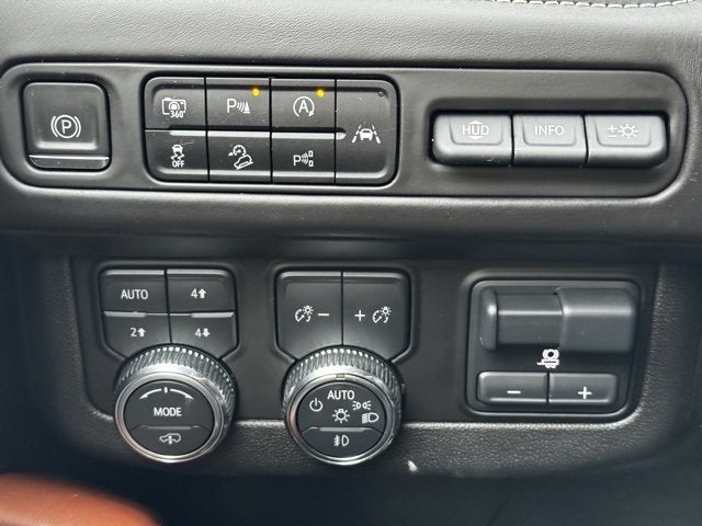 2023 GMC Yukon XL Denali Ultimate