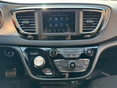 2020 Chrysler Pacifica Touring