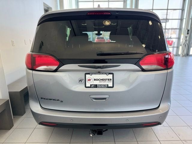 2020 Chrysler Pacifica Touring