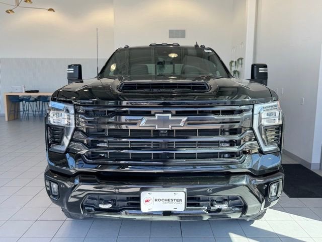 2025 Chevrolet Silverado 3500 HD High Country