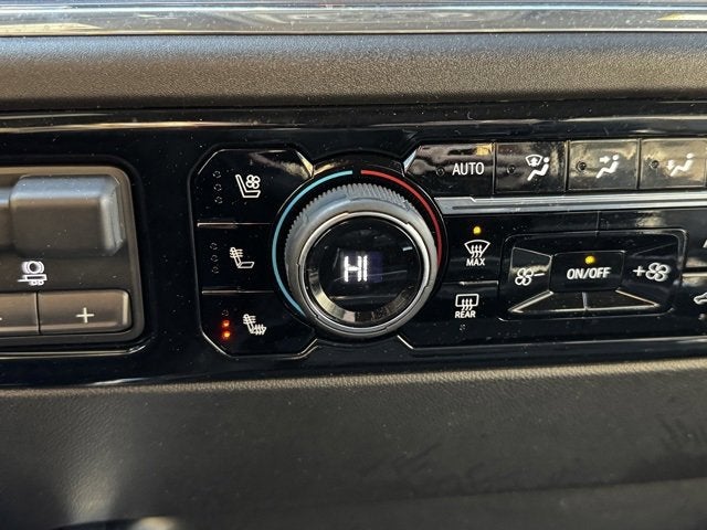 2024 Chevrolet Silverado 3500 HD High Country