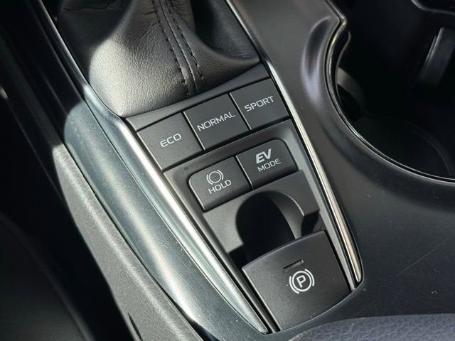 2018 Toyota Camry Hybrid LE