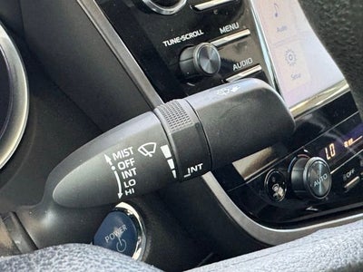 2018 Toyota Camry Hybrid LE