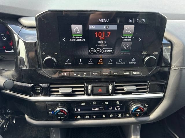 2025 Nissan Pathfinder Platinum 4WD