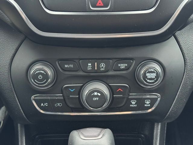 2021 Jeep Cherokee Sport