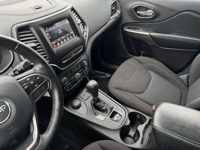 2021 Jeep Cherokee Sport