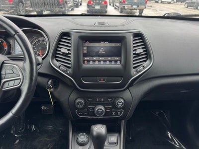 2021 Jeep Cherokee Sport