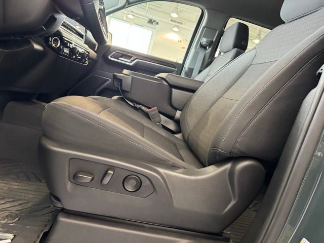 2025 Chevrolet Silverado 1500 LT LT1