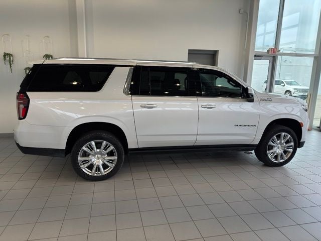 2023 Chevrolet Suburban High Country