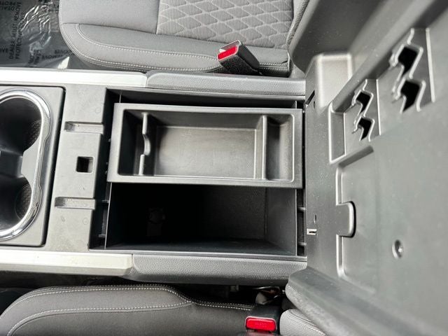 2020 Nissan Titan SV