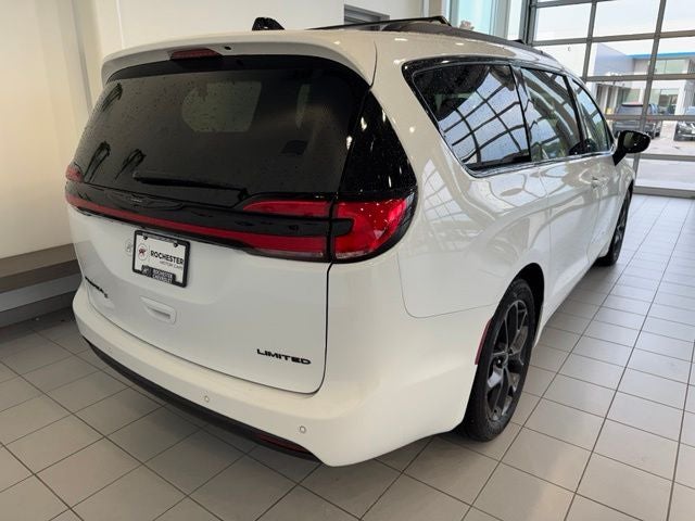 2025 Chrysler Pacifica Limited