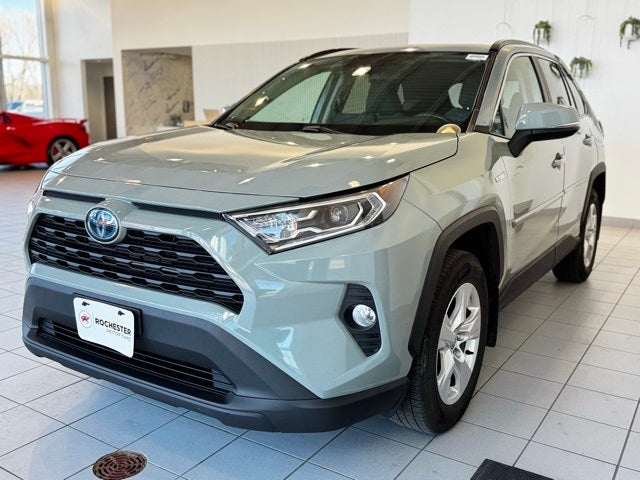 2021 Toyota RAV4 Hybrid XLE