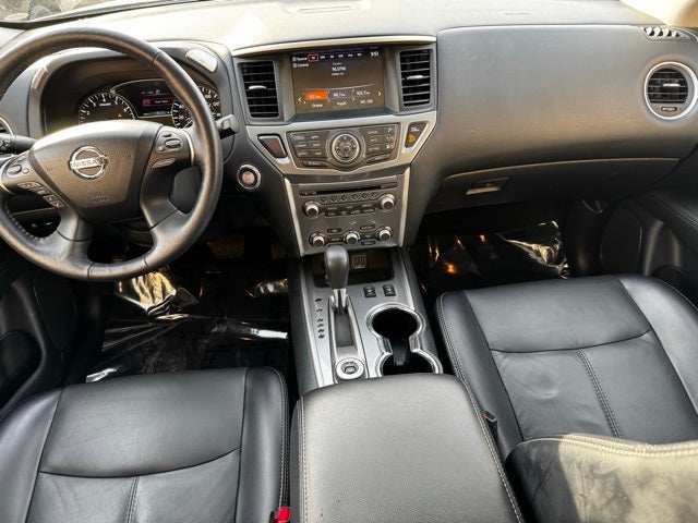 2020 Nissan Pathfinder SL