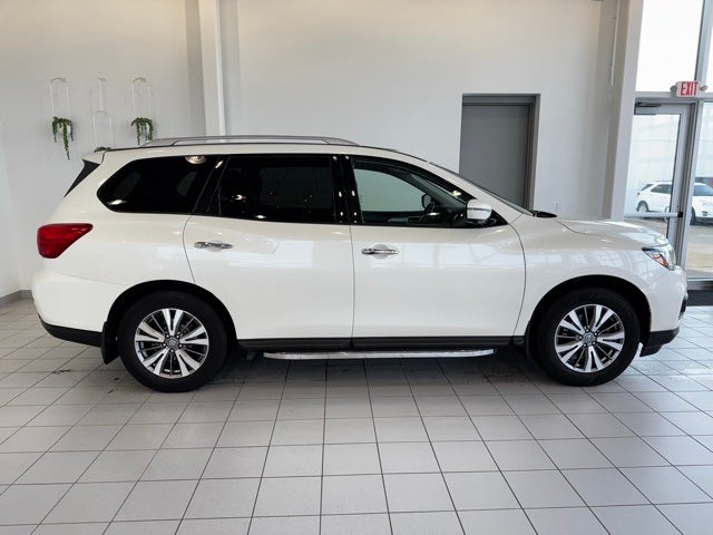 2020 Nissan Pathfinder SL