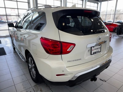 2020 Nissan Pathfinder SL