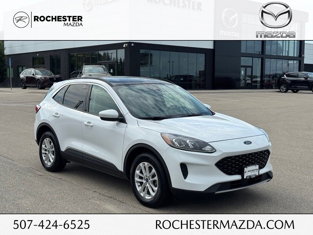 2020 Ford Escape SE