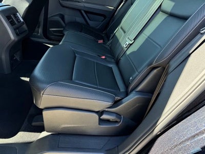 2022 Volkswagen Atlas Cross Sport 2.0T SEL R-Line