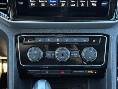 2022 Volkswagen Atlas Cross Sport 2.0T SEL R-Line