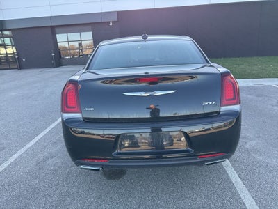 2018 Chrysler 300 S