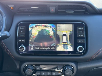 2022 Nissan Kicks SR