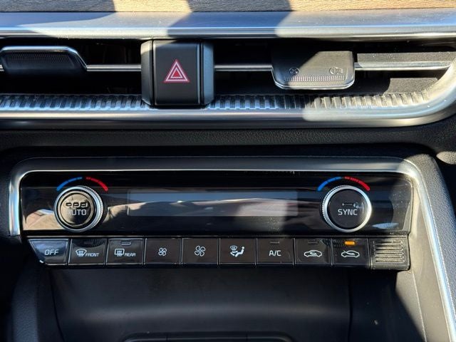 2024 Kia K5 EX w/ Panoramic Sunroof + Heated Steering Wheel