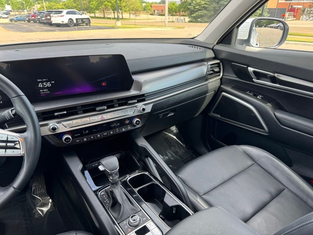 2023 Kia Telluride LX