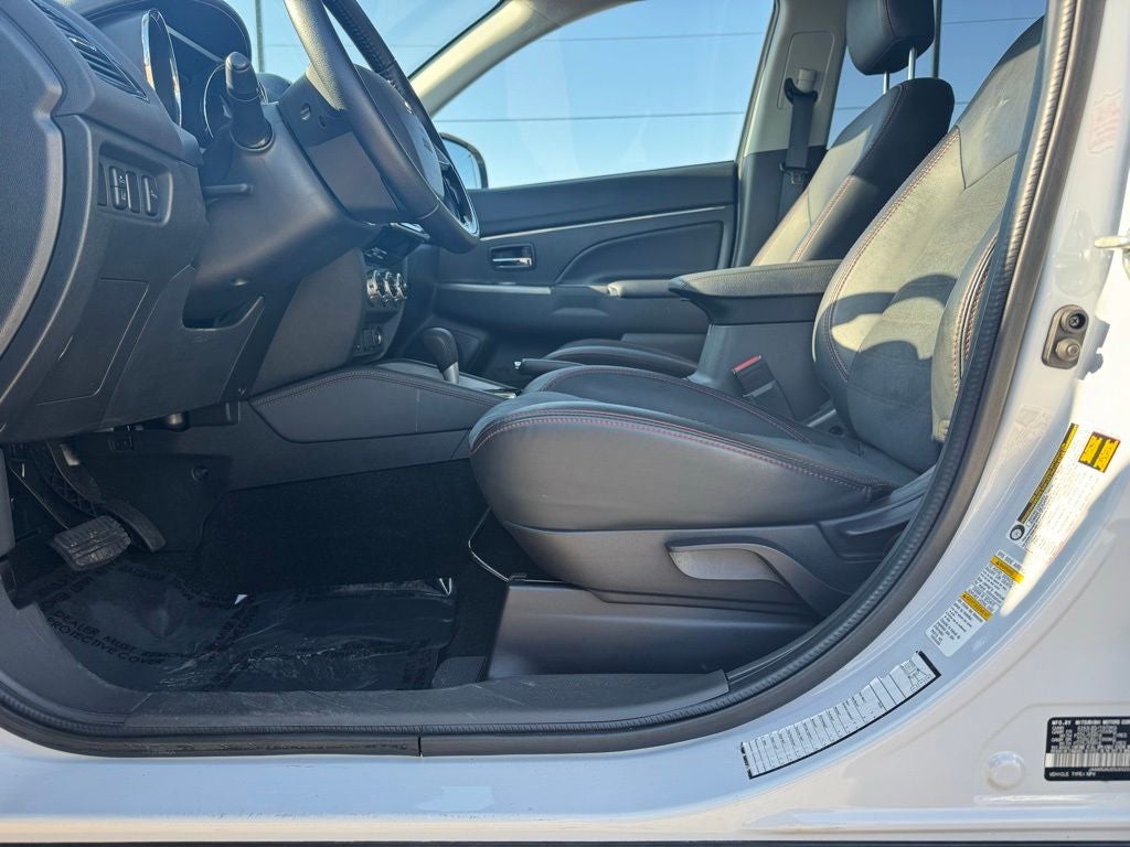 2025 Mitsubishi Outlander Sport 2.0 ES