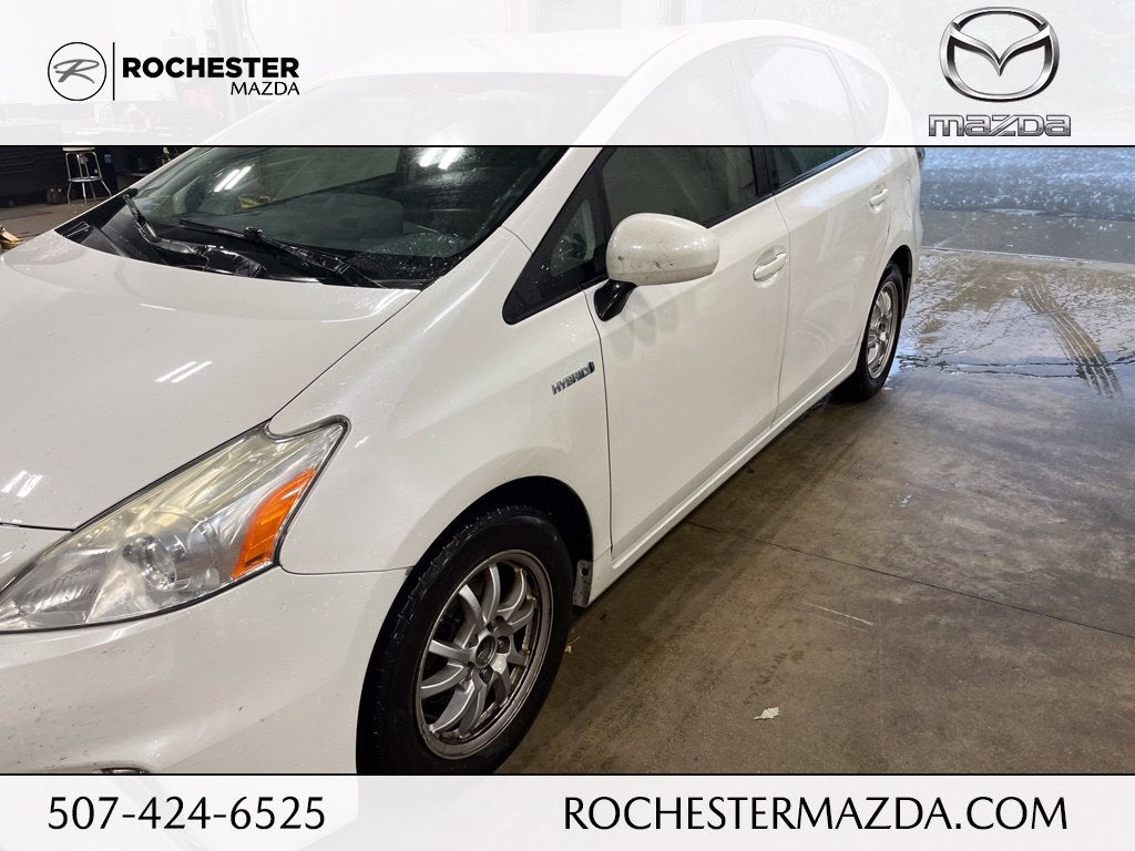 2012 Toyota Prius v Two