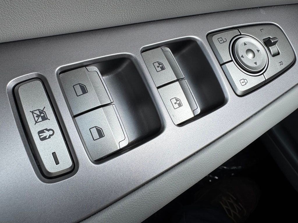 2024 Hyundai Palisade SEL 8-PASSENGER BENCH SEATING