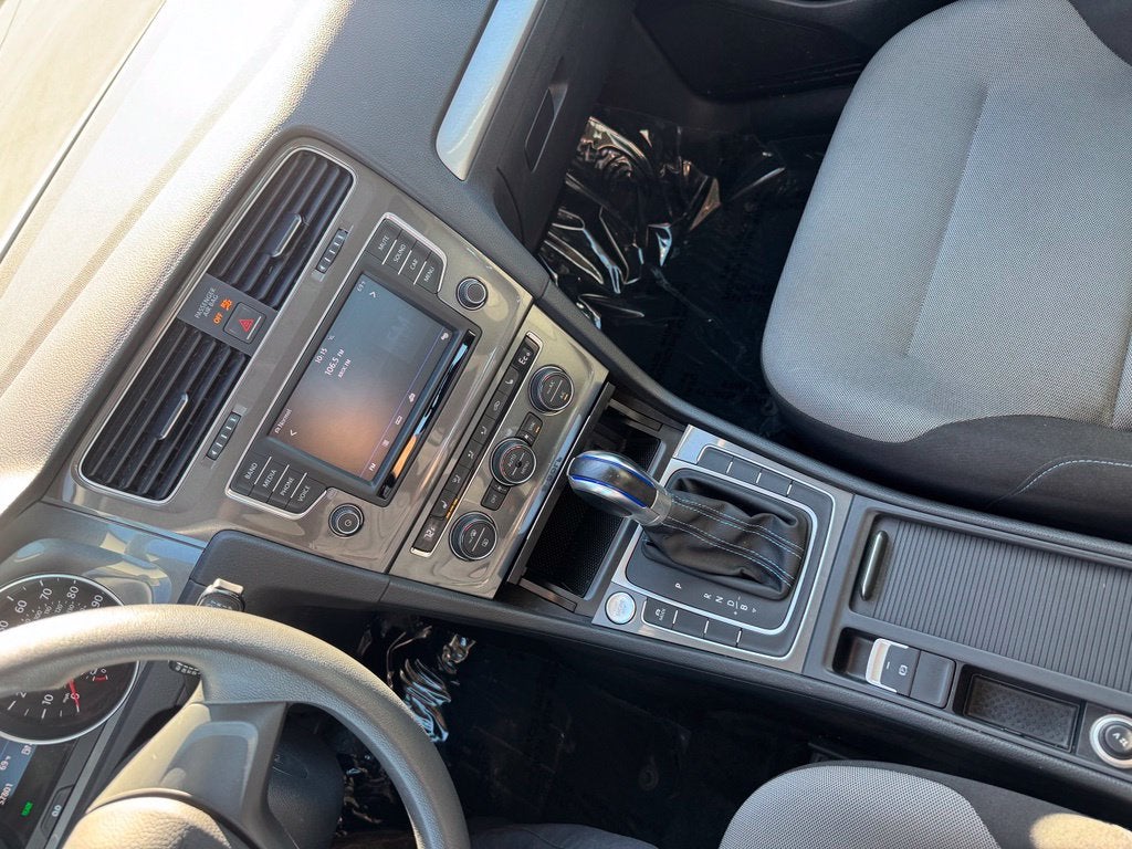 2016 Volkswagen e-Golf SE