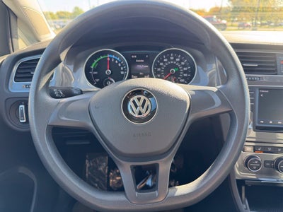 2016 Volkswagen e-Golf SE