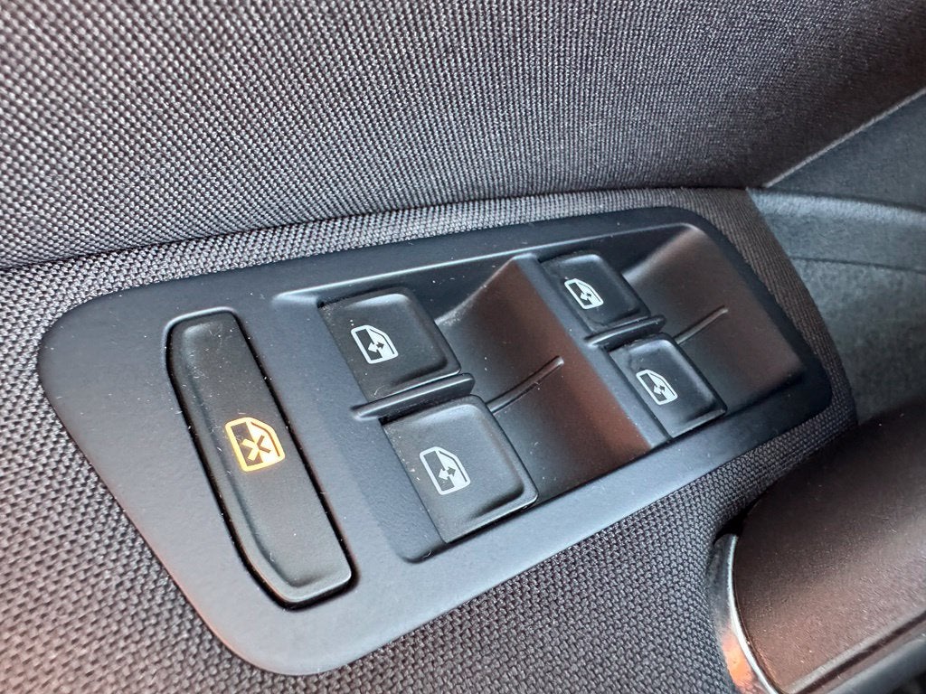 2016 Volkswagen e-Golf SE